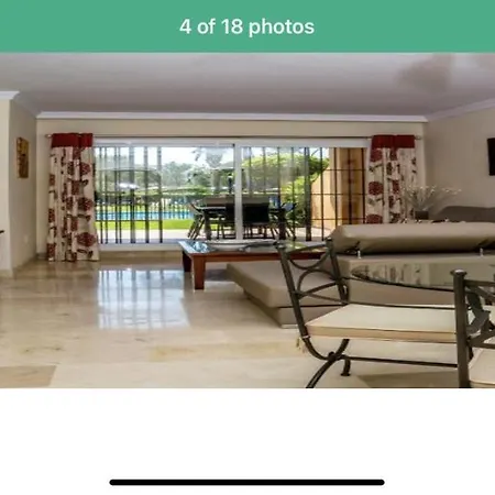 2 Bed Sleeps 4 - Pool Access - Garden Апартаменти